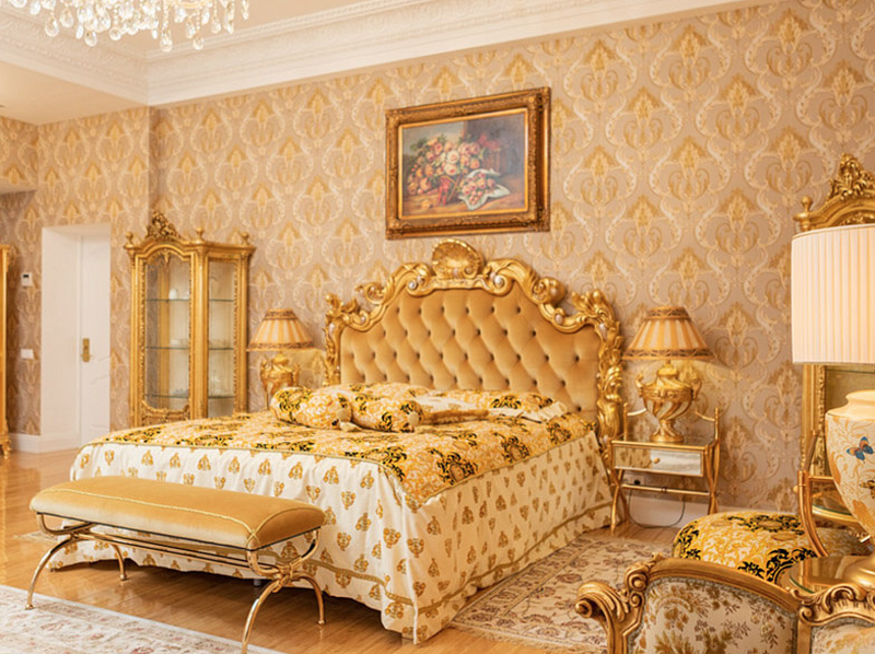 Джуниор-сюит (студия)